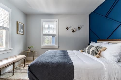 Perch Cottages #15 - Mountain Views, Sauna, Private Creek Access in 尚達肯 (NY)