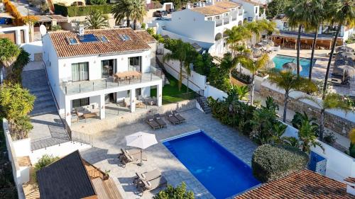 Villa with Private Pool image 5
