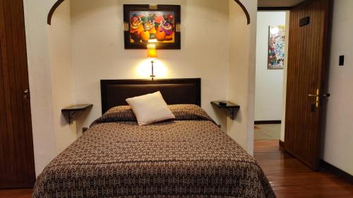 Deluxe Double Room image 5