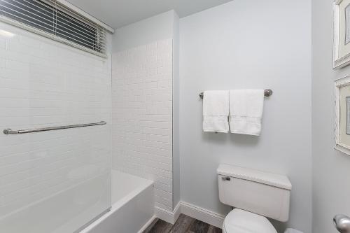 Grand Traverse Bay Lake View Condo 5682 - main image