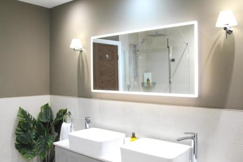 Fürdőszoba, Scots Pine Lodge in Little Budworth