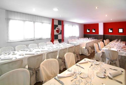 Meeting room / ballrooms, Casa Rural Palacete Magana in Malon