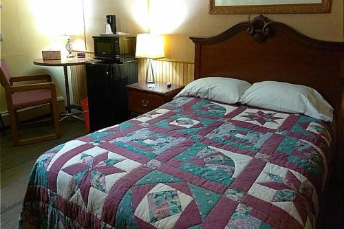 Full Bed Non-Smoking