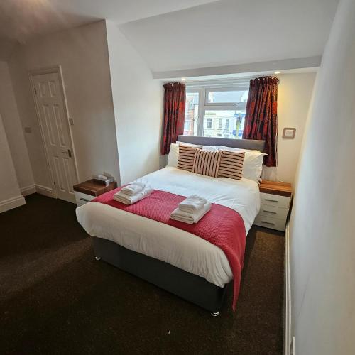 Double Room image 7