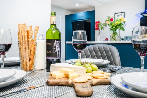 Seadmed, Charfield charm in Tortworth