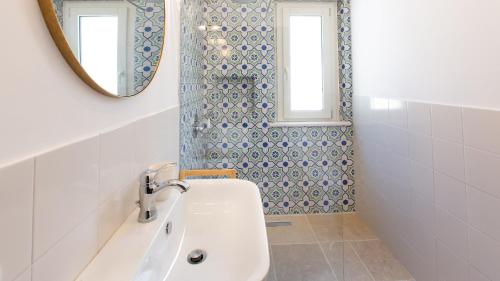 Villa with Private Pool image 1
