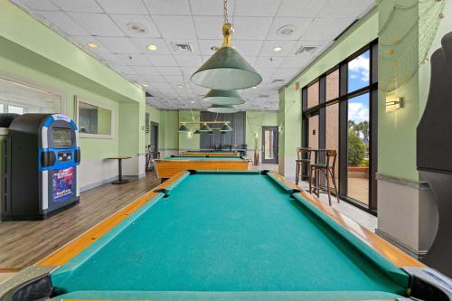 Cozy Oceanfront Condo Pool FREE Tickets M124