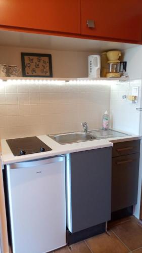Studio à 100 m de la plage (Studio a 100 m de la plage) in Pont-Croix