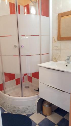 Studio à 100 m de la plage (Studio a 100 m de la plage) in Pont-Croix