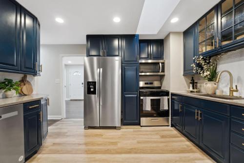 Elevated Stay 3BR in Addison in 艾迪生