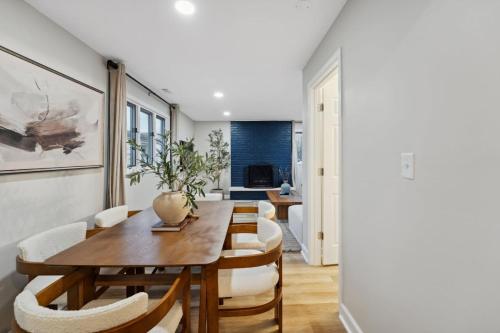 Elevated Stay 3BR in Addison in 艾迪生