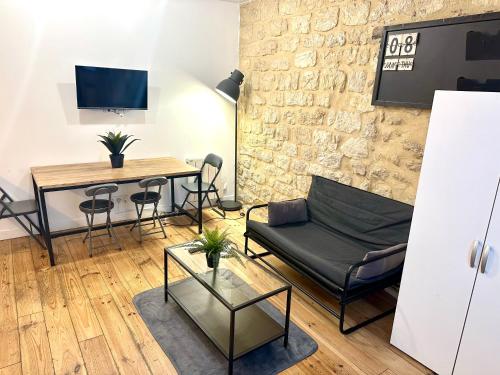 HSH - LE CHAPELAIS CLICHY MONTMARTe 1