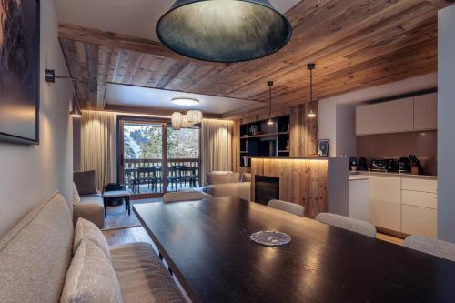 Antares URSA 203 - luxury apartment ski inski out in Meribel
