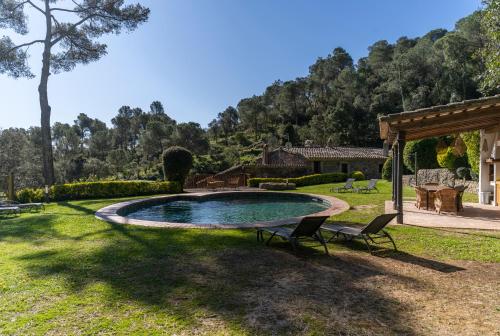 A szálláshely kívülről, CASA EL MOLI DE CAN BURJATS con piscina y chimenea in Montras