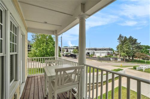 Lake Effect 3BR Home Steps to Everything 27 - image 12