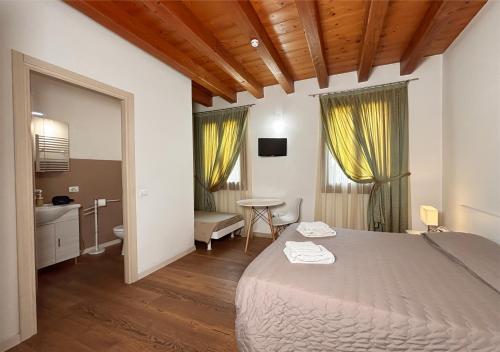 Agriturismo Vecio Portico Room Type - Deluxe Double or Twin Room