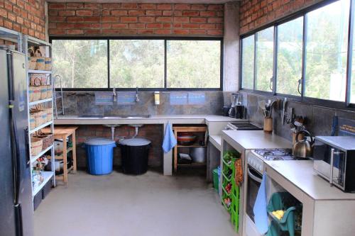 Kitchen, El Terreno Cultural Exchange Centre in Guaranda