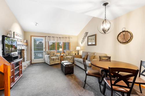 Evergreen Hill Condominiums - image 12