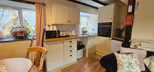 No 4 Trelawney Apartment - Onsite Bar - Restaurant - Horse Riding in Menheniot