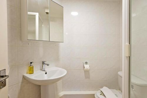 Imperial Meridian Place Apartment