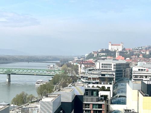 Luxury aparment in Eurovea Tower, Bratislava (fotografie 5)