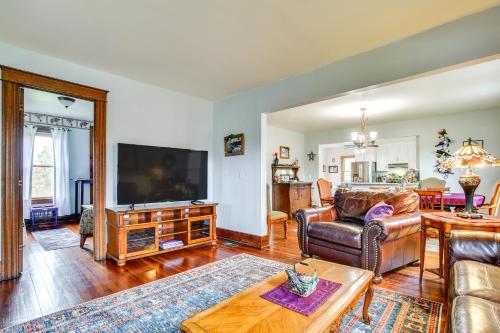 The Grape Escape Naples Home in NY Wine Country! - main image