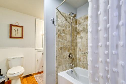 The Grape Escape Naples Home in NY Wine Country! - image 10