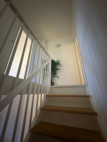 Spacious 3 bedroom duplex in Saint-Jean Charmilles