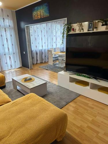 共用Lounge/電視區, Marta's apartment in 沙布拉