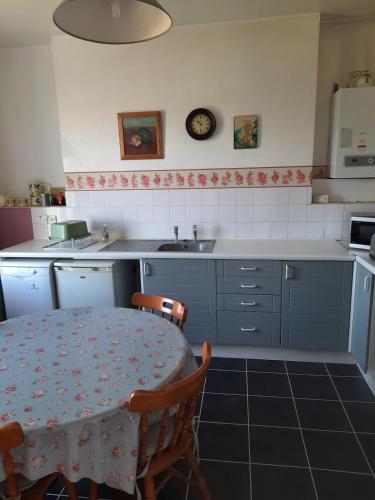 Sea view flat at Claverton House in Ryde North East