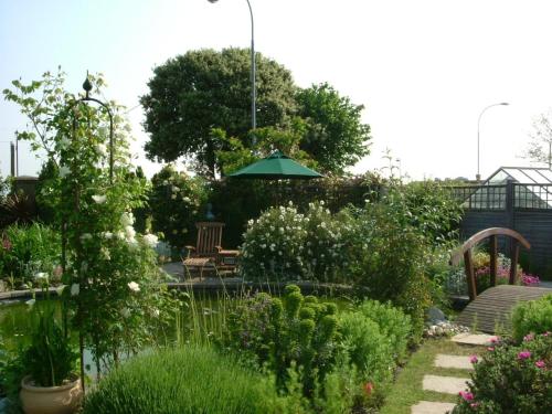 Sea view flat at Claverton House in Ryde North East