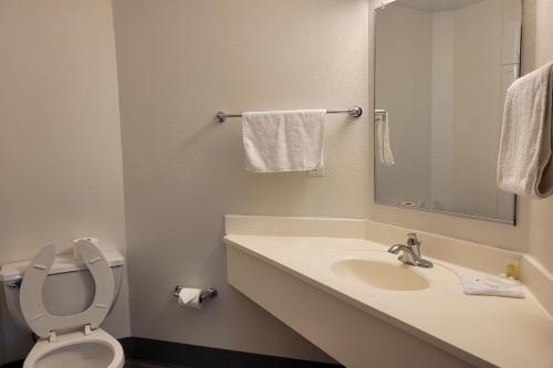 Modern Stay 39 Lakeview By OYO Minonk Modern Stay 39 Lakeview By OYO Minonk