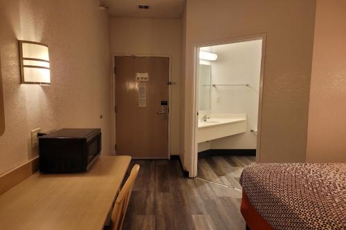 Modern Stay 39 Lakeview By OYO Minonk Modern Stay 39 Lakeview By OYO Minonk