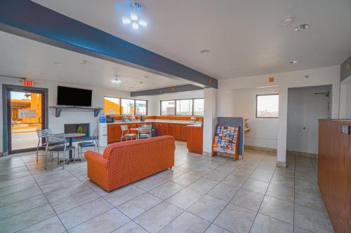 Előcsarnok, OYO Hotel Kingsville - Hwy 77  in Királyváros (TX)