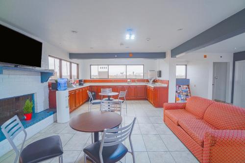 OYO Hotel Kingsville - Hwy 77  - 로비