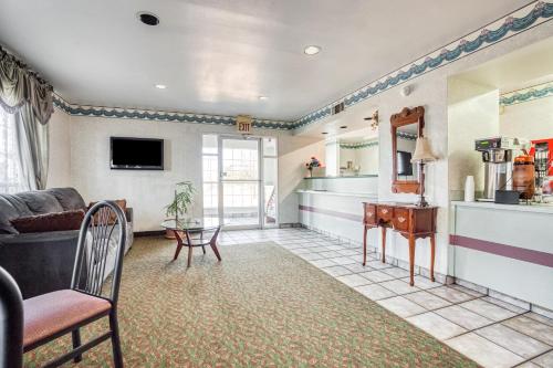 OYO Hotel Wichita Falls I-44 Sheppard Airforce - image 7