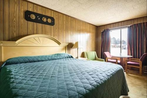 Premium King Bed