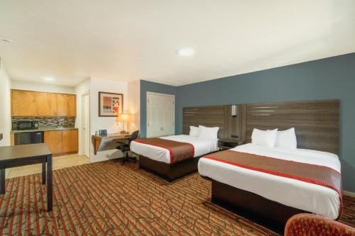High Five Inn - image 7