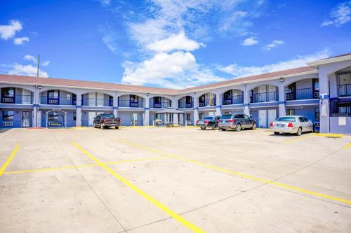 High Five Inn By OYO Killeen in Killeen, USA