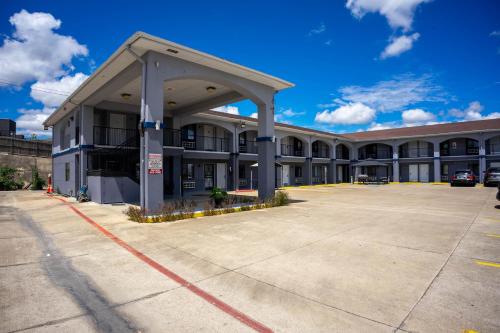 High Five Inn By OYO Killeen in Killeen, USA