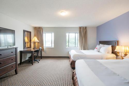 OYO Townhouse Houston Airport North in Houston, USA