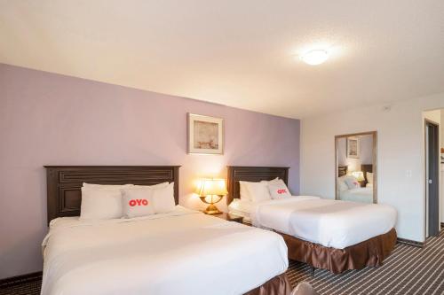 2 Queen Beds Non-Smoking image 1