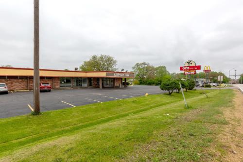 Americas Best Value Inn Rockford - 출입구