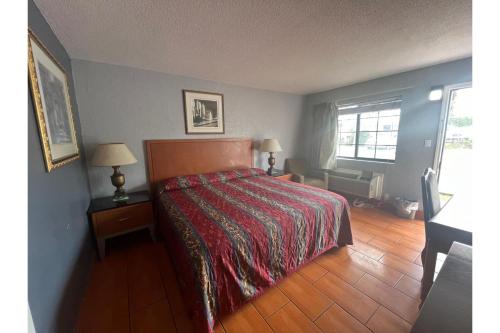 Standard King Room