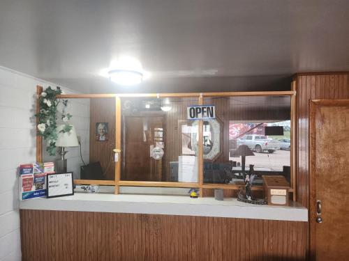 1st Inn - image 4