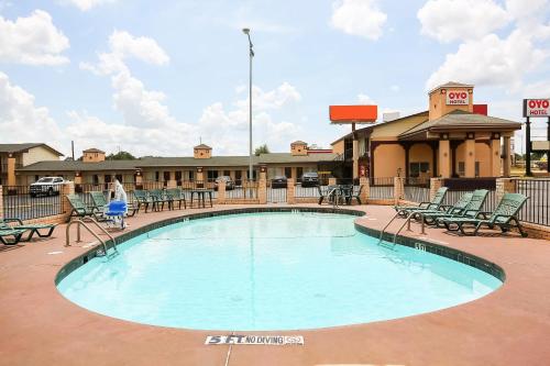 OYO Hotel Texarkana North Heights AR Hwy I-30 in Texarkana, USA