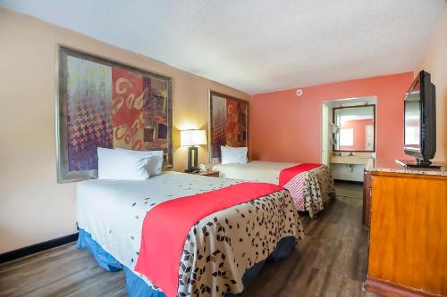 Hotel O Daylight Inn Elkhart I-90 IN - image 2