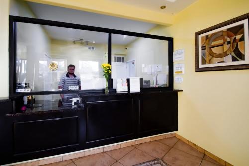 Cypress Inn & Suites Washington by OYO Cypress Inn & Suites Washington by OYO