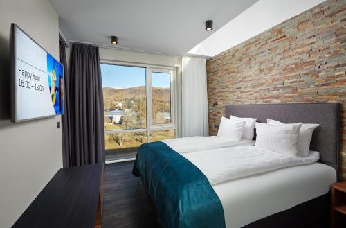 1 queen bed