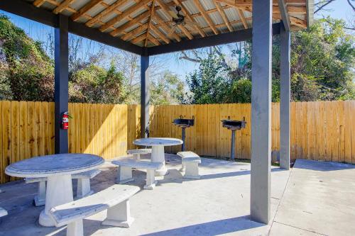 設施, OYO路易斯安那薩爾弗90號高速公路西酒店 (OYO Hotel Sulphur LA Hwy 90 West) in 薩爾弗